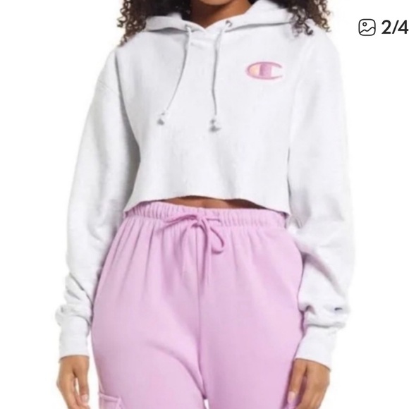 Champion size small -medium Light Gray Cropped Hoodie - Picture 2 of 8